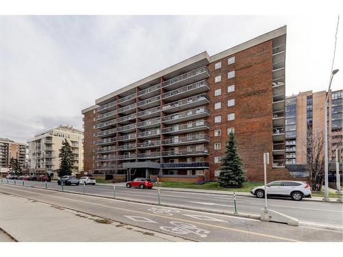 301-1335 12 Avenue Sw, Calgary, AB - Outdoor With Balcony With Facade