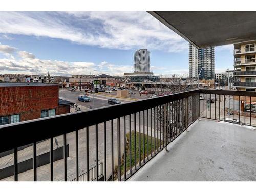 301-1335 12 Avenue Sw, Calgary, AB - Outdoor With Balcony