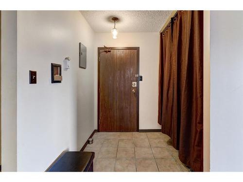 301-1335 12 Avenue Sw, Calgary, AB - Indoor Photo Showing Other Room