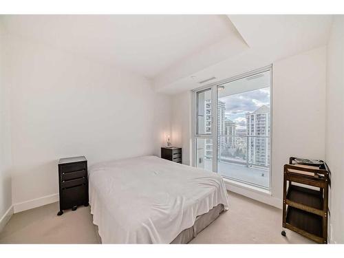 1102-1025 5 Avenue Sw, Calgary, AB - Indoor Photo Showing Bedroom