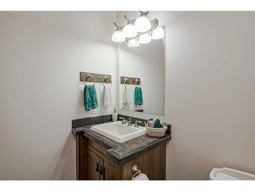 610107 184 Street East, Rural Foothills County, AB - Indoor Photo Showing Bathroom