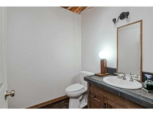 610107 184 Street East, Rural Foothills County, AB - Indoor Photo Showing Bathroom