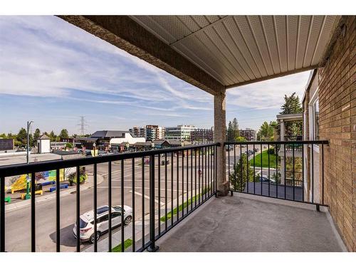 35-4915 8 Street Sw, Calgary, AB - Outdoor With Balcony With View With Exterior