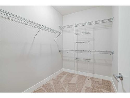 330 Yorkville Road Sw, Calgary, AB - Indoor With Storage