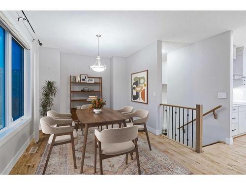 330 Yorkville Road Sw, Calgary, AB - Indoor Photo Showing Dining Room