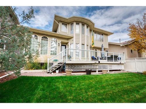 1045 Shawnee Drive Sw, Calgary, AB - Outdoor With Deck Patio Veranda