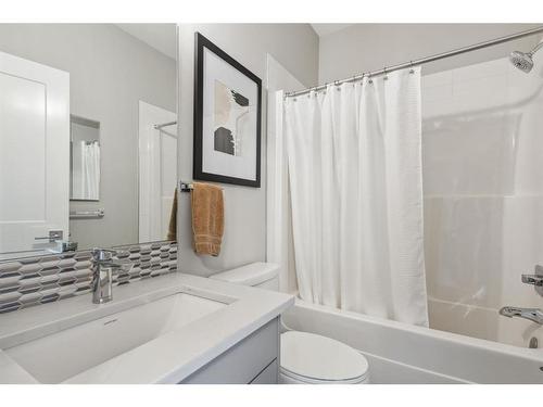 354015 Meridian Street, Rural Foothills County, AB - Indoor Photo Showing Bathroom