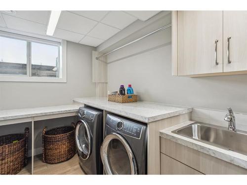 354015 Meridian Street, Rural Foothills County, AB - Indoor Photo Showing Laundry Room