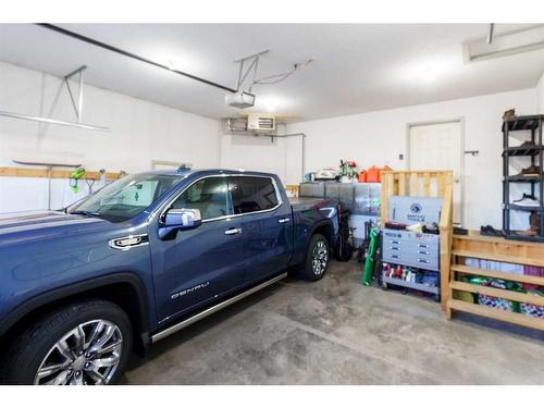 2 Violet Close, Olds, AB - Indoor Photo Showing Garage