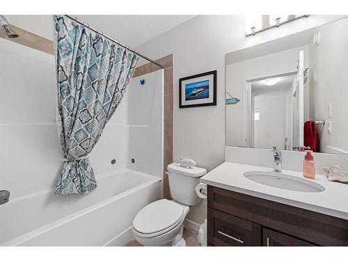 258 Vista Drive, Crossfield, AB - Indoor Photo Showing Bathroom