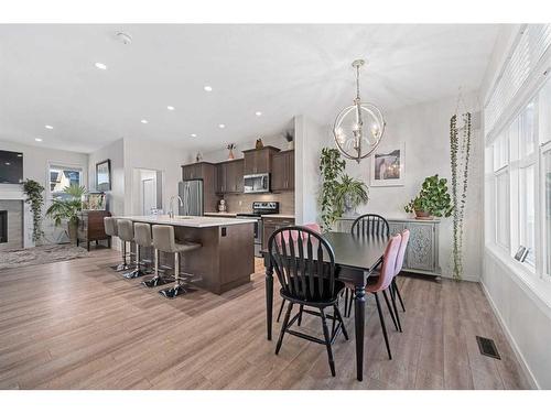 258 Vista Drive, Crossfield, AB - Indoor Photo Showing Dining Room