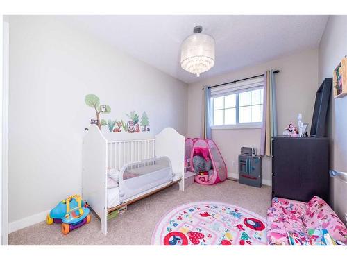 107 Pantego Lane Nw, Calgary, AB - Indoor Photo Showing Bedroom