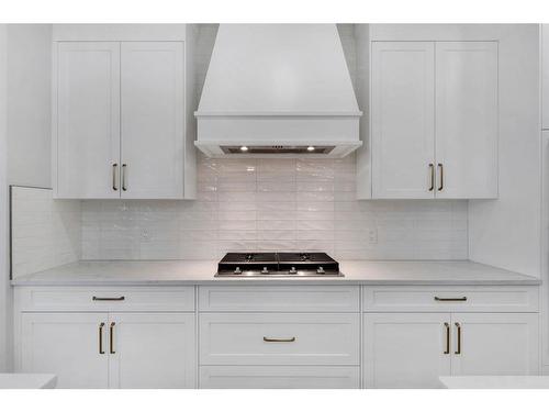 29 South Shore Manor, Chestermere, AB - Indoor Photo Showing Kitchen