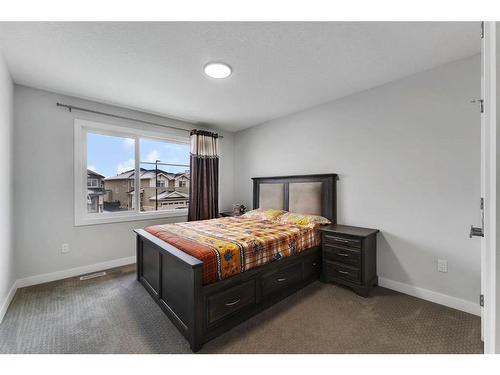 29 South Shore Manor, Chestermere, AB - Indoor Photo Showing Bedroom