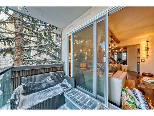 203-516 Cedar Crescent Sw, Calgary, AB - Outdoor With Exterior