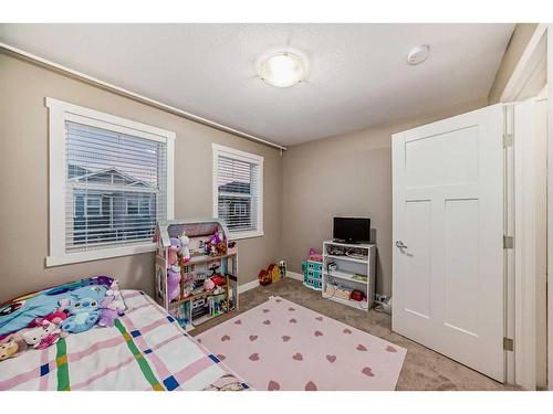 811 Skyview Ranch Grove Ne, Calgary, AB - Indoor Photo Showing Bedroom