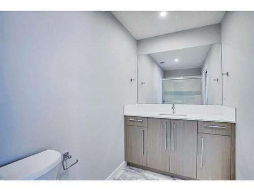 3315-60 Skyview Ranch Road Ne, Calgary, AB - Indoor Photo Showing Bathroom