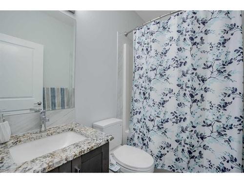 673 Corner Meadows Way Ne, Calgary, AB - Indoor Photo Showing Bathroom