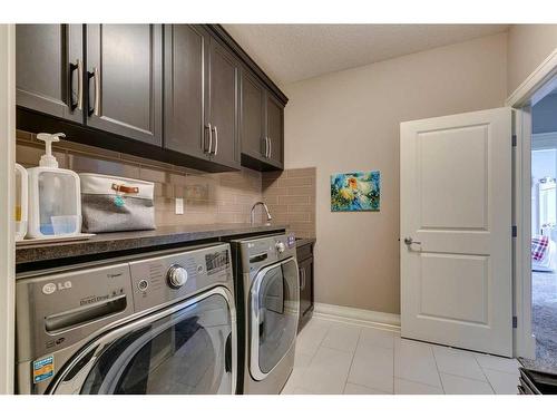 79 West Grove Rise Sw, Calgary, AB - Indoor Photo Showing Laundry Room