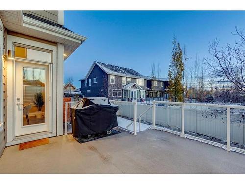 79 West Grove Rise Sw, Calgary, AB - Outdoor