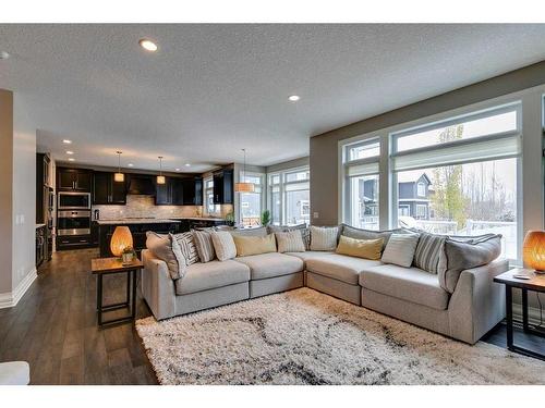 79 West Grove Rise Sw, Calgary, AB - Indoor Photo Showing Living Room