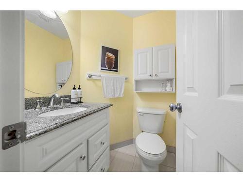 63 Cramond Green Se, Calgary, AB - Indoor Photo Showing Bathroom