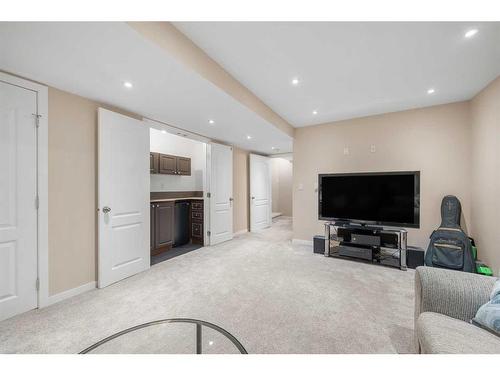 63 Cramond Green Se, Calgary, AB - Indoor Photo Showing Living Room