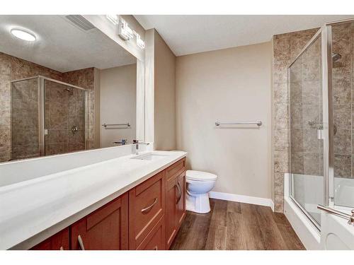 308-35 Aspenmont Heights Sw, Calgary, AB - Indoor Photo Showing Bathroom