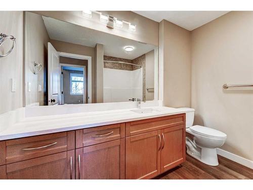 308-35 Aspenmont Heights Sw, Calgary, AB - Indoor Photo Showing Bathroom