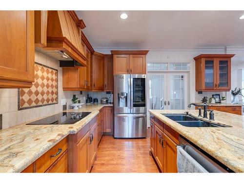 524 Crescent Road Nw, Calgary, AB - Indoor Photo Showing Kitchen With Double Sink