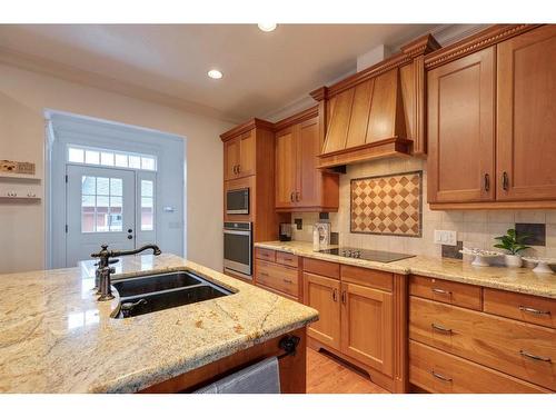 524 Crescent Road Nw, Calgary, AB - Indoor Photo Showing Kitchen With Double Sink