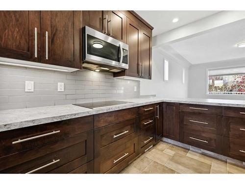 1814 Ramsay Street Se, Calgary, AB - Indoor Photo Showing Kitchen