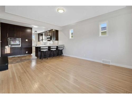 1814 Ramsay Street Se, Calgary, AB - Indoor Photo Showing Kitchen