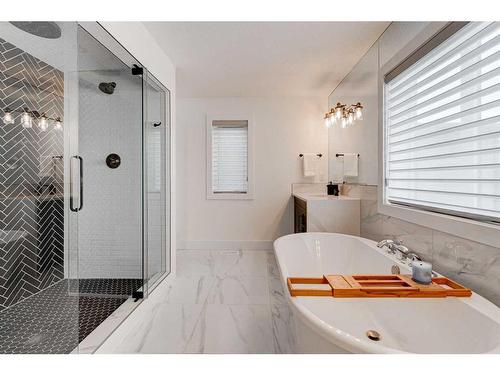 42 Westmore Park Sw, Calgary, AB - Indoor Photo Showing Bathroom