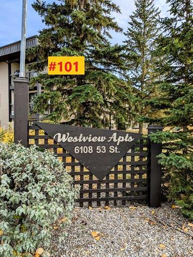 101-6108 53 Street, Olds, AB - Outdoor