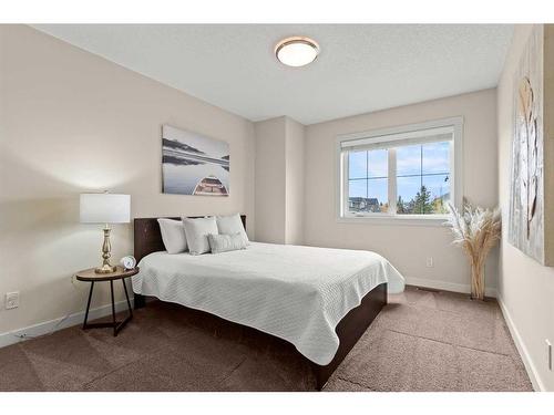 43 Elgin Estates Green Se, Calgary, AB - Indoor Photo Showing Bedroom