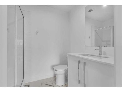 4311-111 Wolf Creek Drive Se, Calgary, AB - Indoor Photo Showing Bathroom