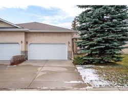 216 Sierra Morena Green SW Calgary, AB T3H 2X3