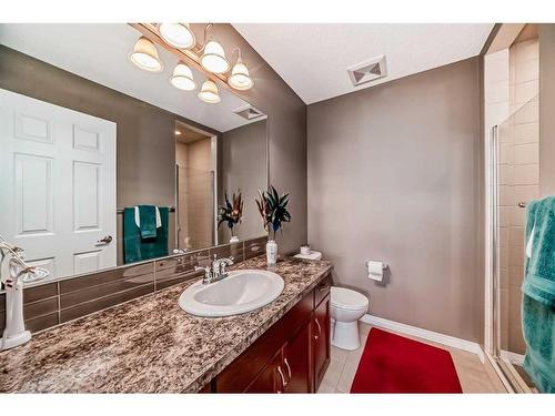 10582 Cityscape Drive Ne, Calgary, AB - Indoor Photo Showing Bathroom