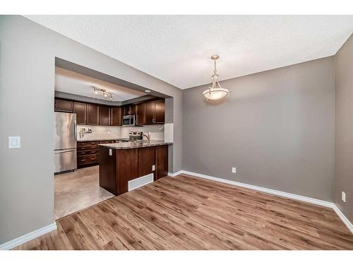 10582 Cityscape Drive Ne, Calgary, AB - Indoor Photo Showing Kitchen