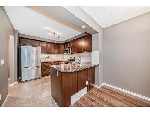 10582 Cityscape Drive Ne, Calgary, AB - Indoor Photo Showing Kitchen