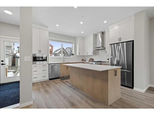 20 Royston Walk Nw, Calgary, AB - Indoor Photo Showing Kitchen With Stainless Steel Kitchen With Upgraded Kitchen