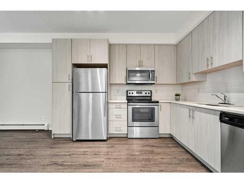 2104-215 Legacy Boulevard Se, Calgary, AB - Indoor Photo Showing Kitchen