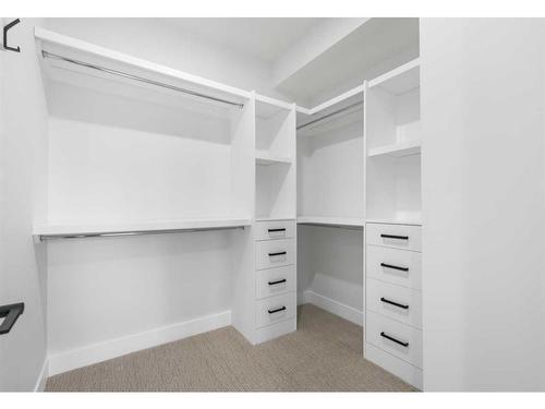 109 Hartford Road Nw, Calgary, AB - Indoor With Storage