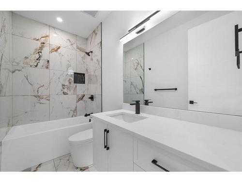 109 Hartford Road Nw, Calgary, AB - Indoor Photo Showing Bathroom