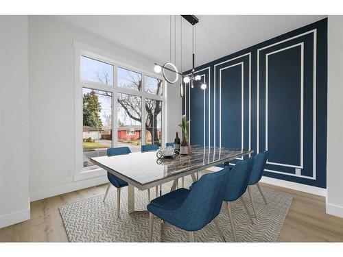 109 Hartford Road Nw, Calgary, AB - Indoor Photo Showing Dining Room