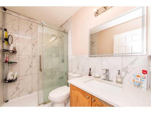 212 Taradale Drive Ne, Calgary, AB - Indoor Photo Showing Bathroom