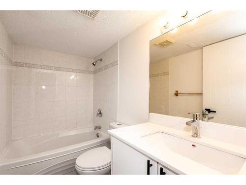 12739 Coventry Hills Way Ne, Calgary, AB - Indoor Photo Showing Bathroom