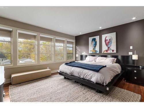 2329 6 Avenue Nw, Calgary, AB - Indoor Photo Showing Bedroom