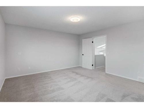 55 Willowbrook Crescent Nw, Airdrie, AB - Indoor Photo Showing Other Room